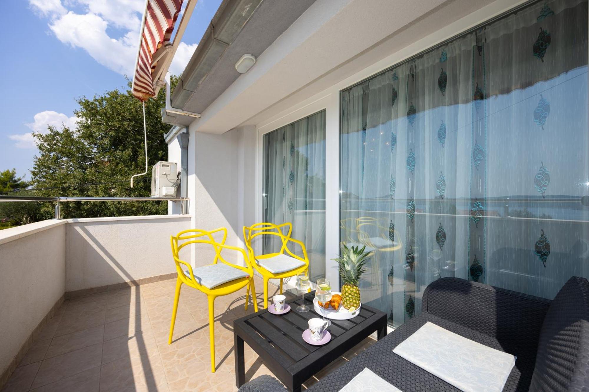 Casa Felice Apartments-Holiday Home Kaštela Eksteriør bilde