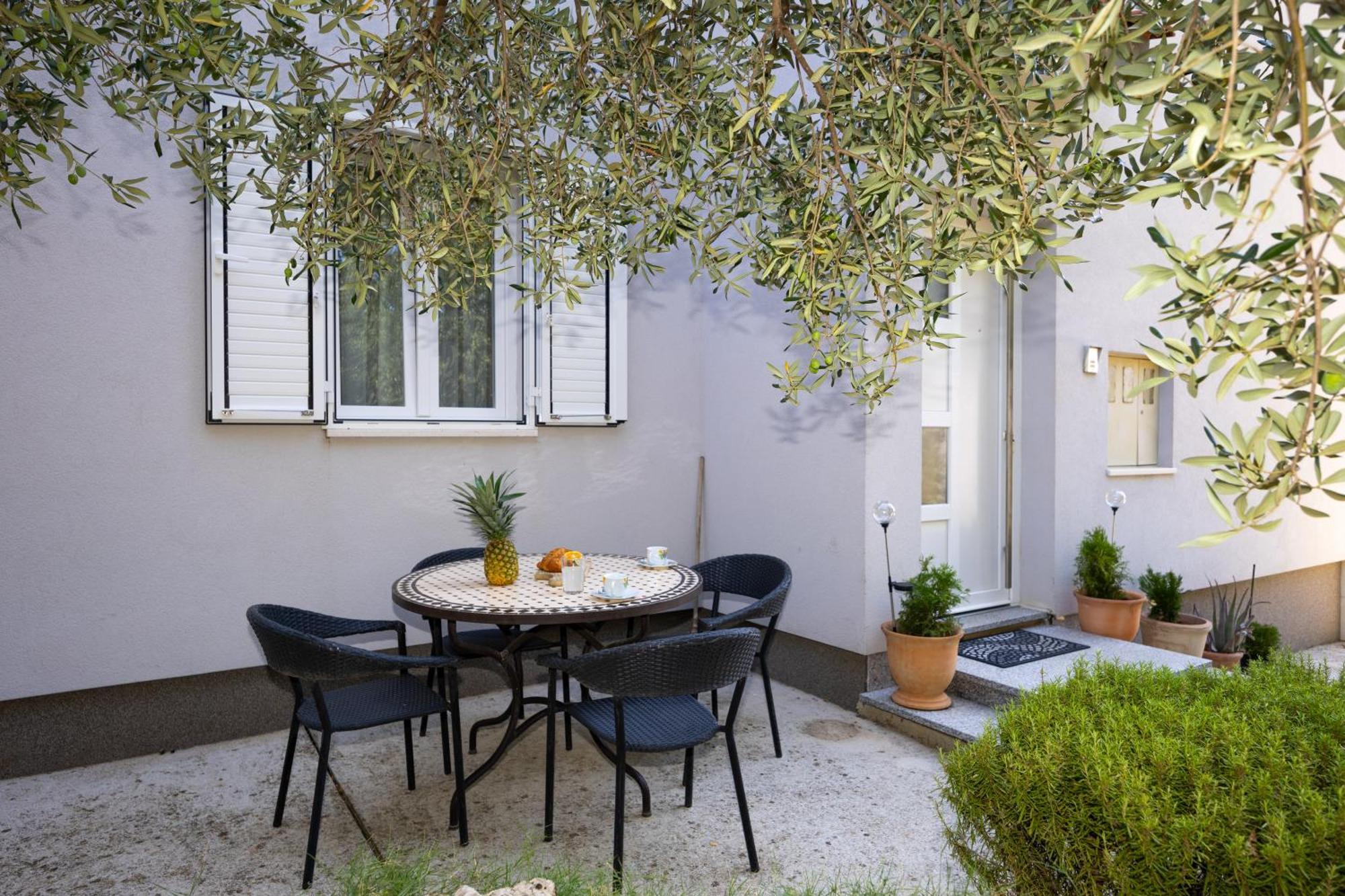 Casa Felice Apartments-Holiday Home Kaštela Eksteriør bilde