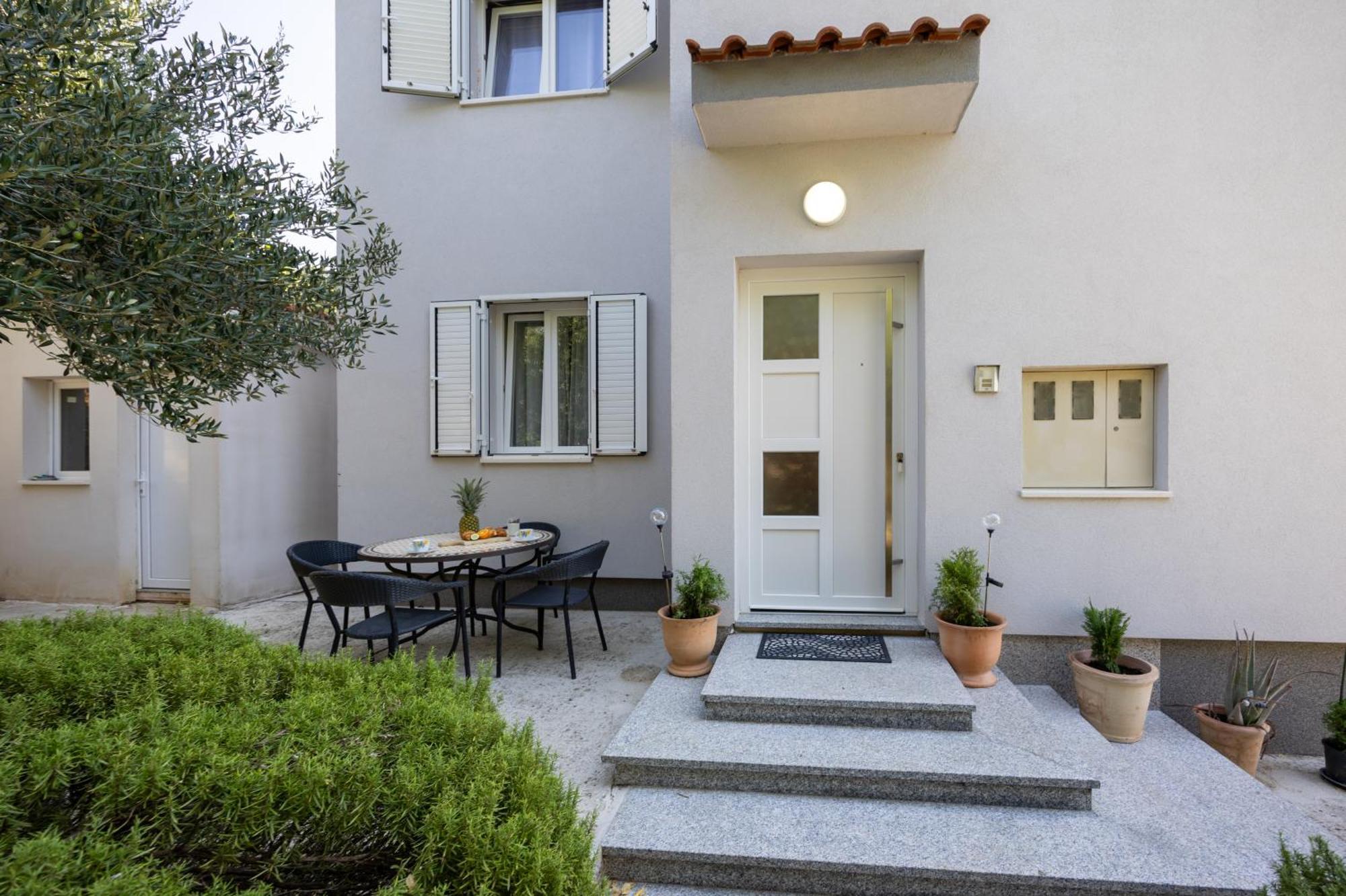Casa Felice Apartments-Holiday Home Kaštela Eksteriør bilde